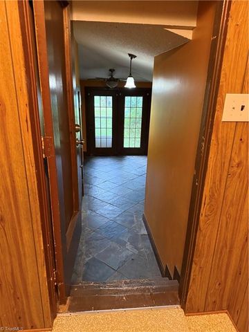 2187 Hickory Tree Road, Winston-salem, NC 27127