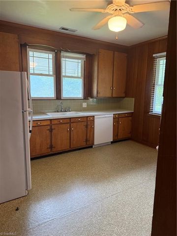 2187 Hickory Tree Road, Winston-salem, NC 27127