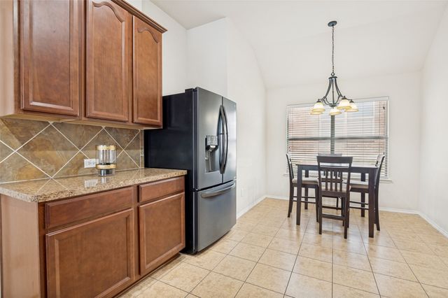 437 Castle Street, Desoto, TX 75115