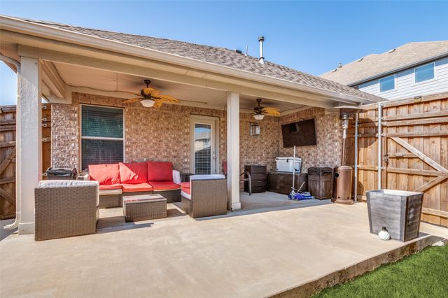 437 Castle Street, Desoto, TX 75115