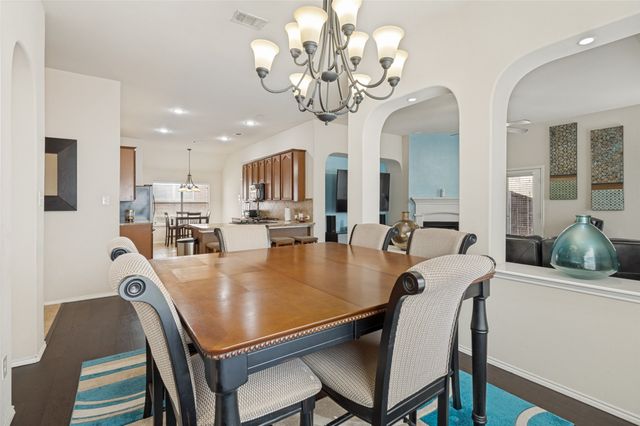 437 Castle Street, Desoto, TX 75115