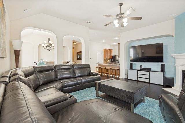 437 Castle Street, Desoto, TX 75115