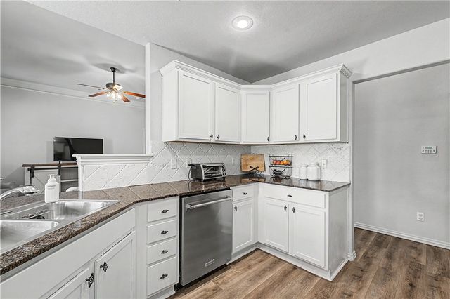 1501 Cavern Springs Way, Cave Springs, AR 72718