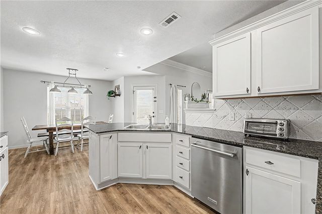 1501 Cavern Springs Way, Cave Springs, AR 72718