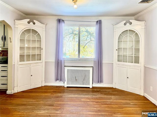 37-27 Hale Place, Fair Lawn, NJ 07410