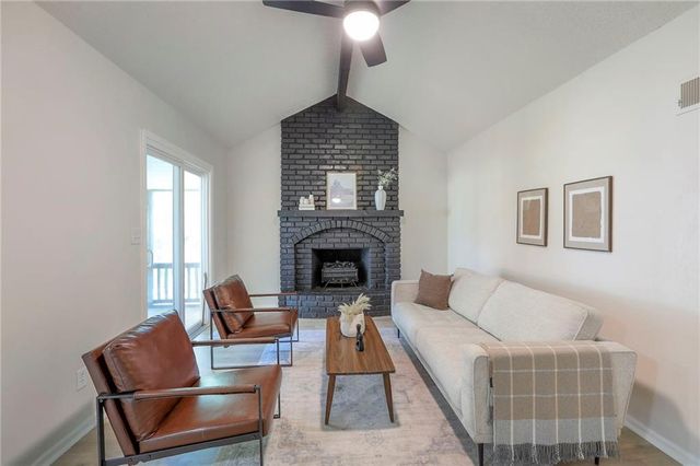 8721 N Campbell Street, Kansas City, MO 64155