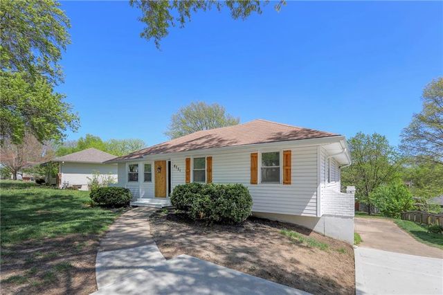 8721 N Campbell Street, Kansas City, MO 64155