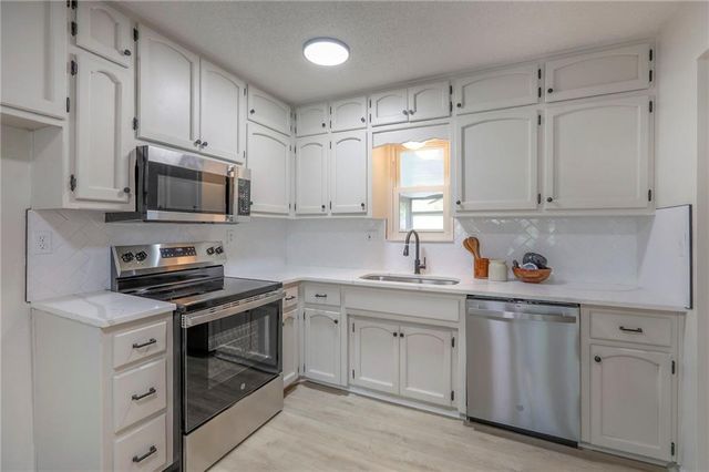 8721 N Campbell Street, Kansas City, MO 64155