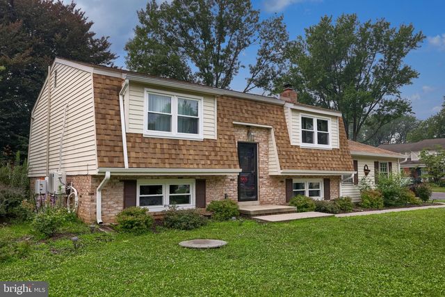 33 COUNTRY SIDE LN, Leola, PA 17540