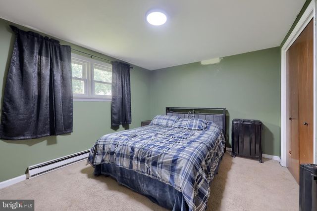 33 COUNTRY SIDE LN, Leola, PA 17540