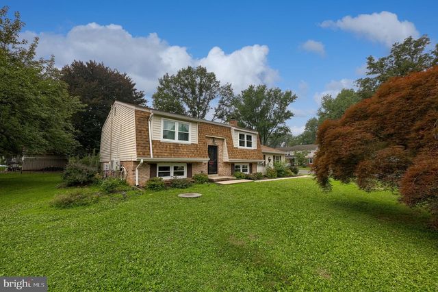 33 COUNTRY SIDE LN, Leola, PA 17540