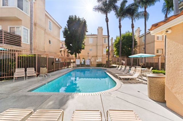 14021 Lemoli, Hawthorne, CA 90250