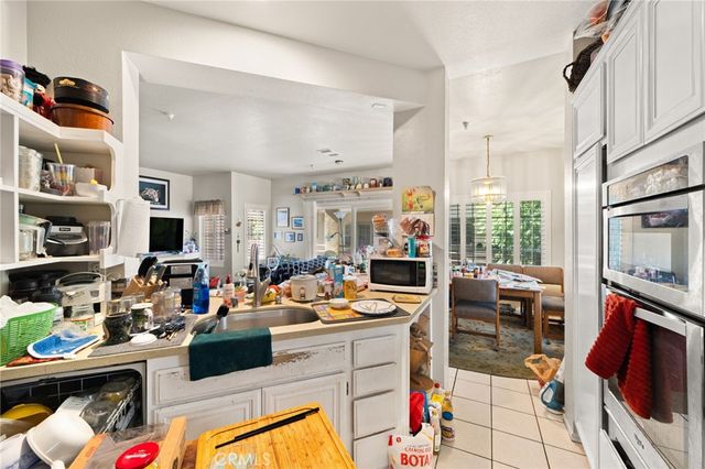 14021 Lemoli, Hawthorne, CA 90250