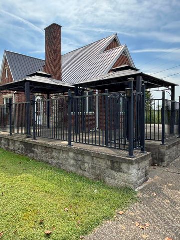 272 Liberty Road, Ezel, KY 41425