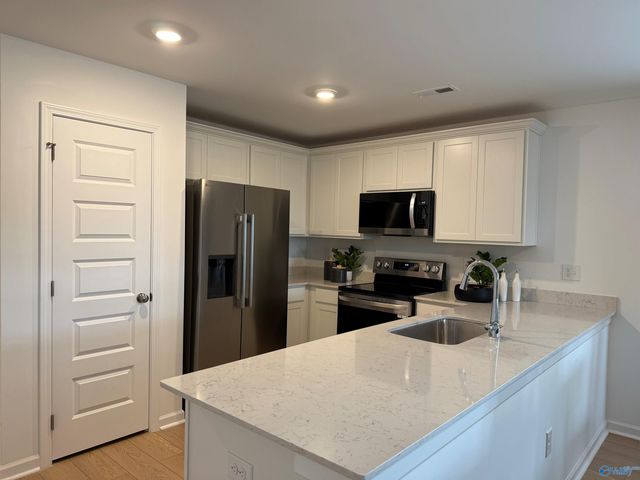 175 Labrador Lane, Harvest, AL 35749