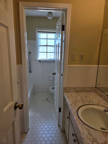 4742 ROLLING MEADOWS DR, Memphis, TN 38128