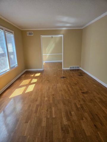 4742 ROLLING MEADOWS DR, Memphis, TN 38128