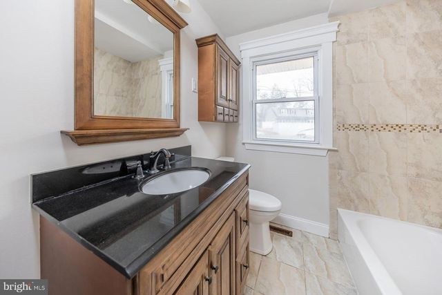 446 DICKINSON RD, Wenonah, NJ 08090