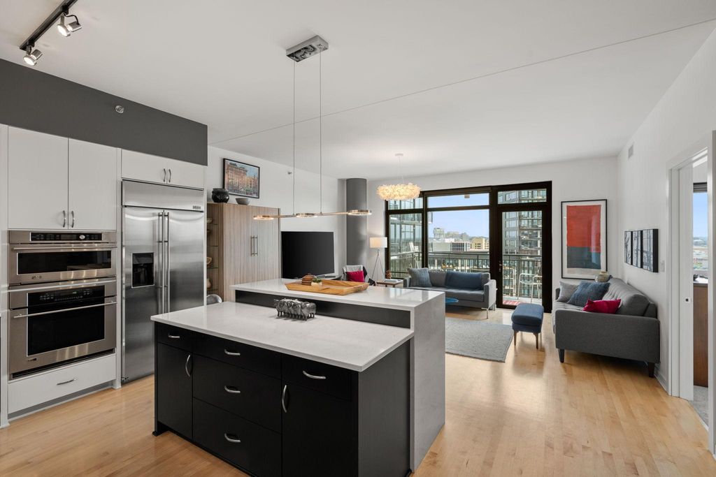 1120 S 2nd Street 1109, Minneapolis, MN 55415