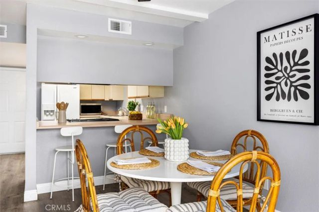 2221 King Court 40, San Luis Obispo, CA 93401
