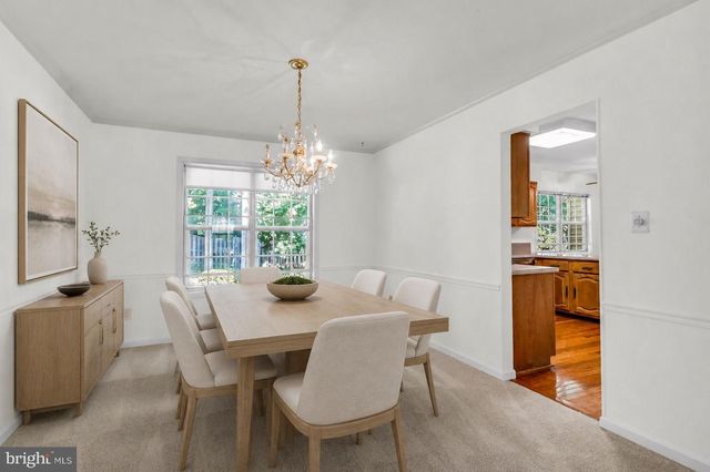 8516 INNISFREE DR, Springfield, VA 22153
