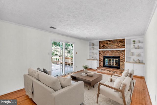 8516 INNISFREE DR, Springfield, VA 22153