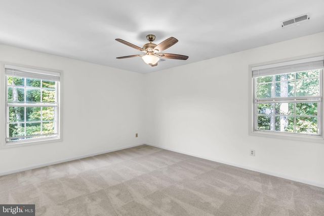 8516 INNISFREE DR, Springfield, VA 22153