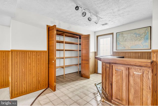 8516 INNISFREE DR, Springfield, VA 22153