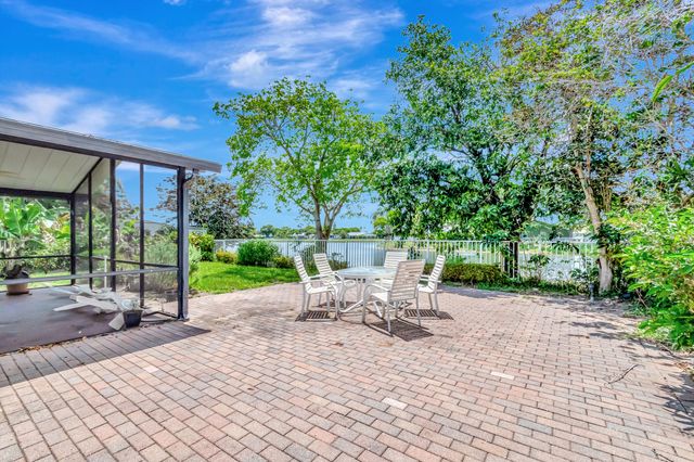 5048 BRIAN Boulevard, Boynton Beach, FL 33472