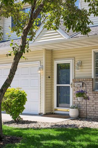 3200 Juniper Circle C, Woodbury, MN 55125