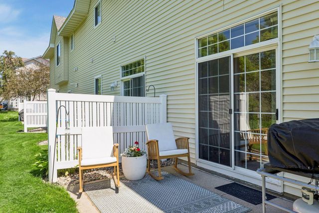 3200 Juniper Circle C, Woodbury, MN 55125