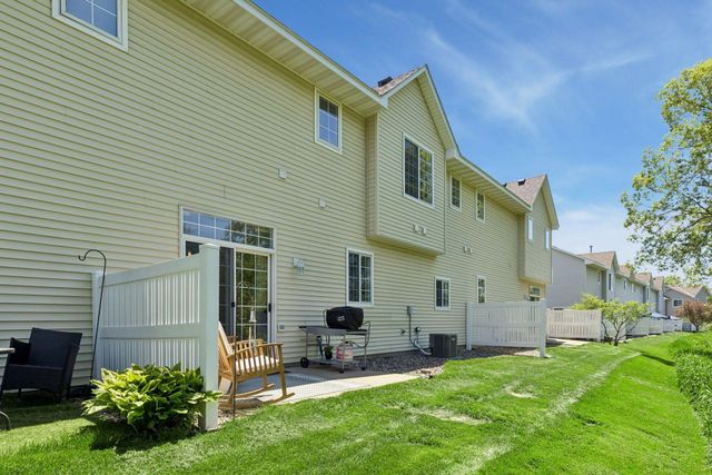 3200 Juniper Circle C, Woodbury, MN 55125