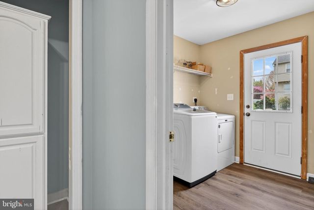 213 STONE CREEK RD, Lancaster, PA 17603
