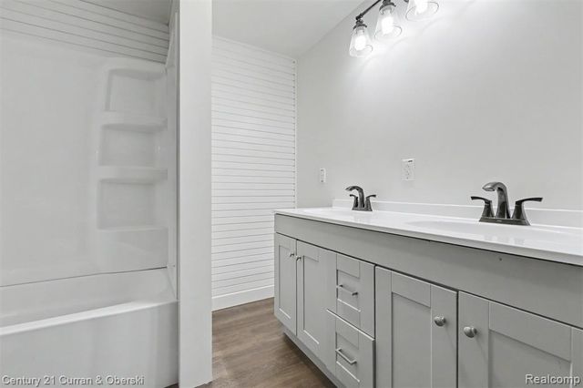 4296 Burgess Road, Pinckney, MI 48169