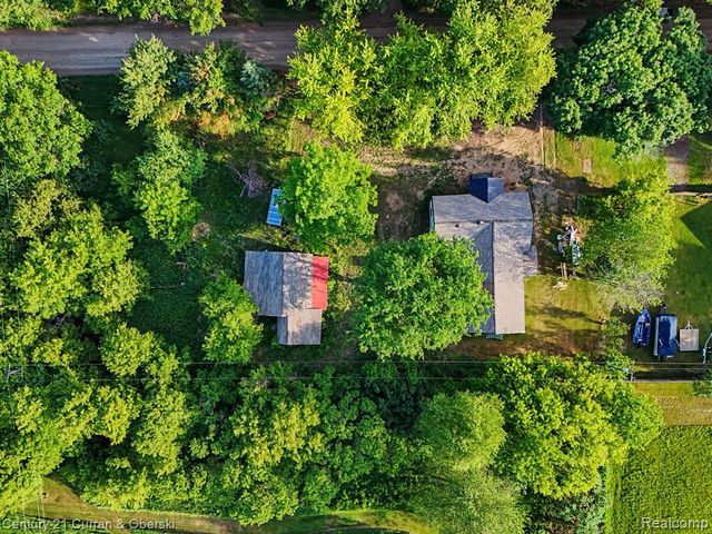 4296 Burgess Road, Pinckney, MI 48169