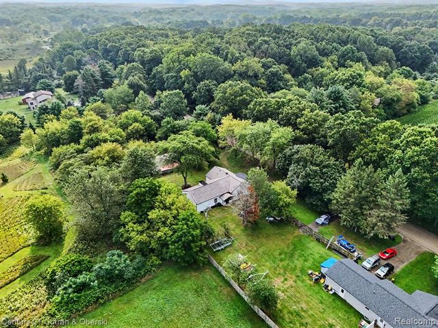 4296 Burgess Road, Pinckney, MI 48169