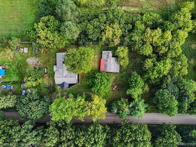 4296 Burgess Road, Pinckney, MI 48169