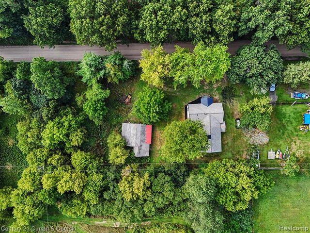 4296 Burgess Road, Pinckney, MI 48169