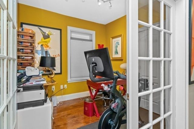 264 East Cottage 1, Boston, MA 02125