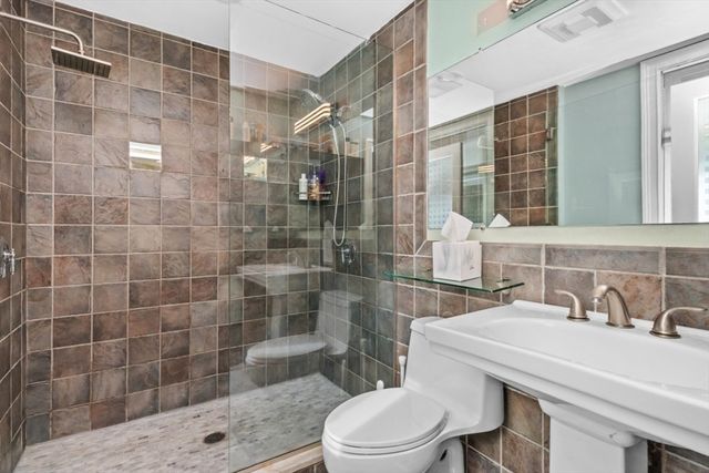 264 East Cottage 1, Boston, MA 02125
