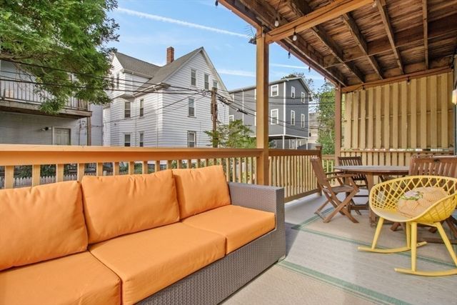 264 East Cottage 1, Boston, MA 02125