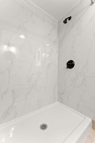 8341 Kooy Drive, Munster, IN 46321