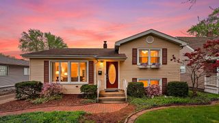 8341 Kooy Drive, Munster, IN 46321