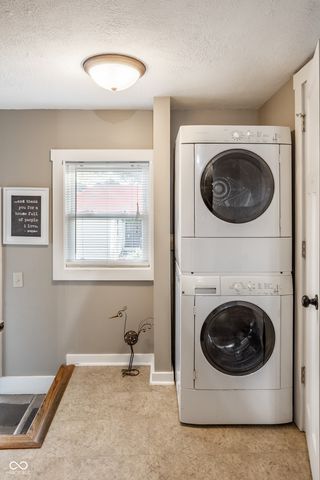 185 N Washington Street, Danville, IN 46122