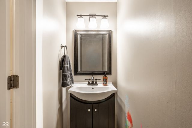 185 N Washington Street, Danville, IN 46122