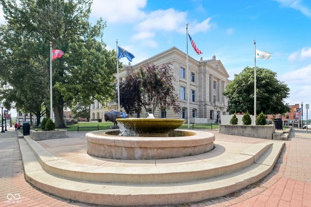 185 N Washington Street, Danville, IN 46122