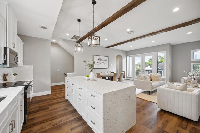 3102 Eunice Street, Houston, TX 77009