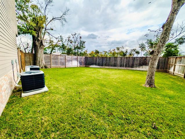 3102 Eunice Street, Houston, TX 77009