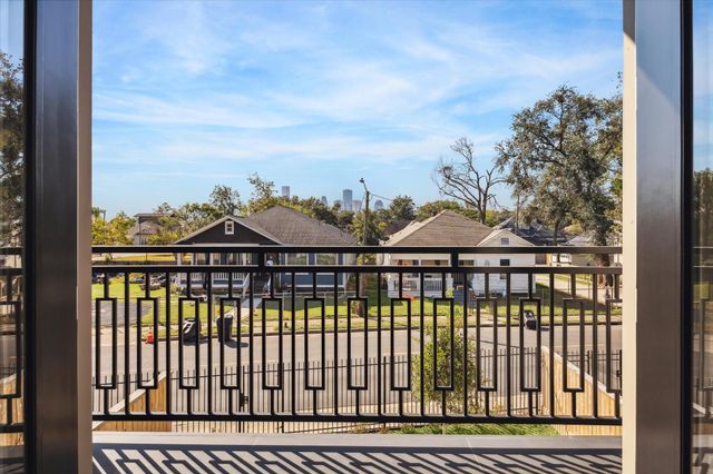 3102 Eunice Street, Houston, TX 77009