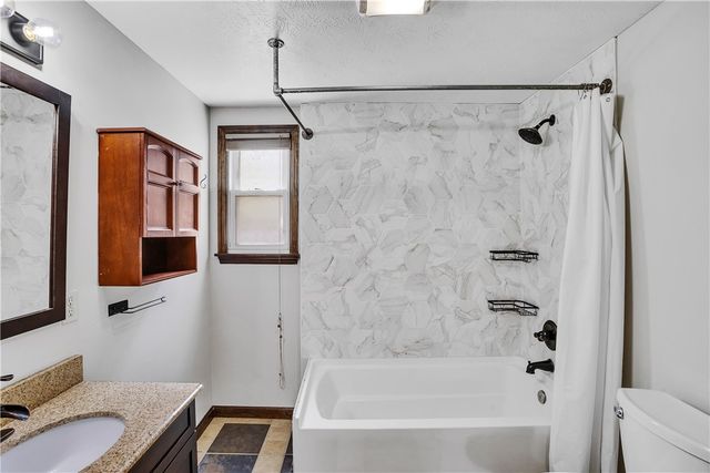 2404 Marble Ln, Franklin Park, PA 15143